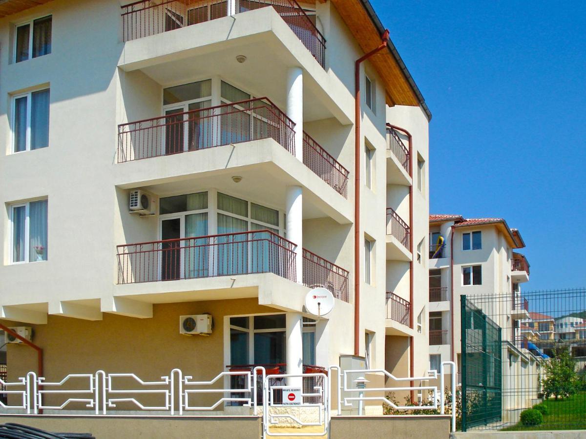 Beachfront Havana Sveti Vlas Bagian luar foto